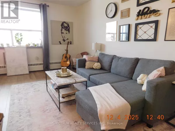 Mississauga (applewood), ON L4X2J2,3320 Fieldgate DR #808