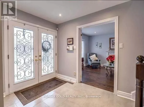 Brampton (heart Lake East), ON L6Z3E5,40 Barr CRES #Upper