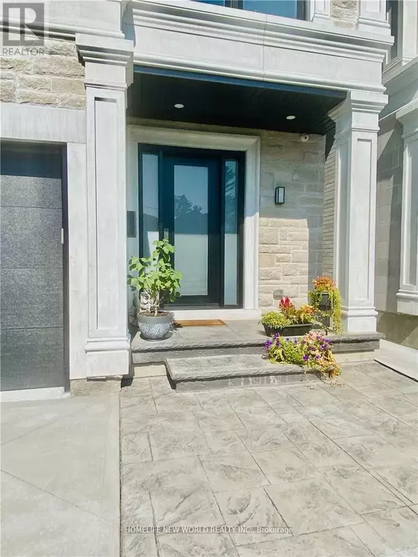 Mississauga (lakeview), ON L5E1B1,725 GARDNER AVENUE