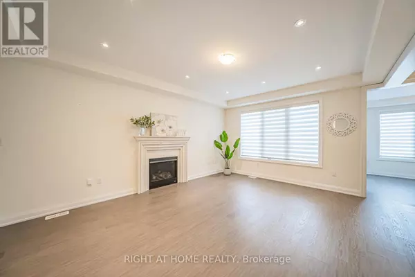 Oakville (go Glenorchy), ON L6L0M8,166 FOWLEY DRIVE