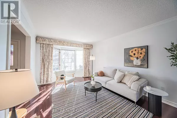 Oakville (wc Wedgewood Creek), ON L6H5M4,2066 PINEVIEW DRIVE