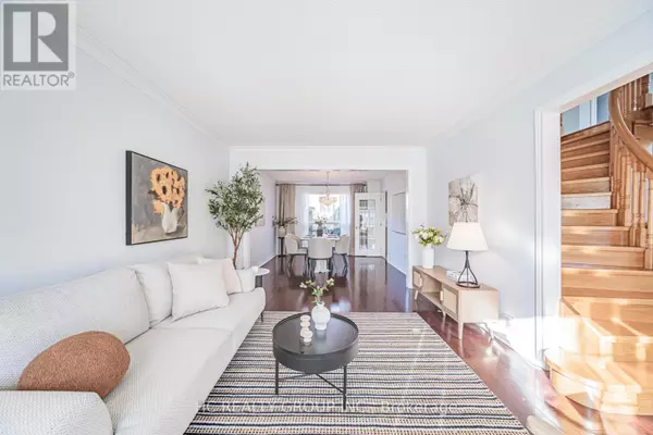 Oakville (wc Wedgewood Creek), ON L6H5M4,2066 PINEVIEW DRIVE