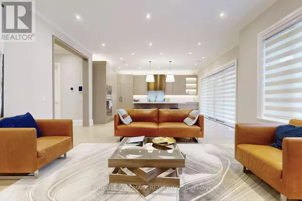 Toronto (islington-city Centre West), ON M9A1H9,18 BURNHAMTHORPE PARK BOULEVARD