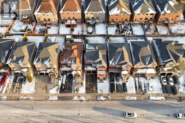 Brampton (bram East), ON L6P3L1,7 GARDENBROOKE TRAIL