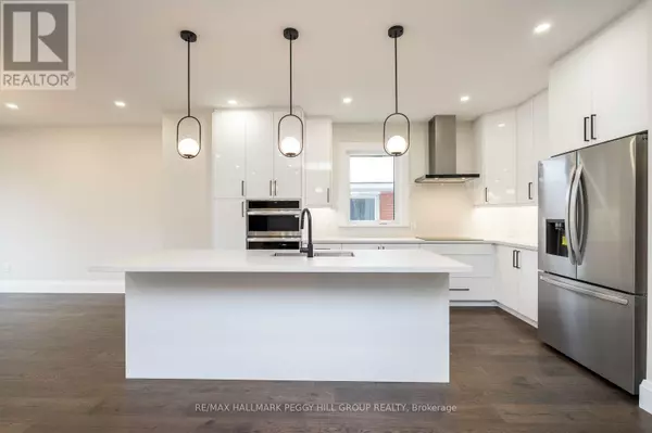 Toronto (alderwood), ON M8W4A3,18 BELLMAN AVENUE