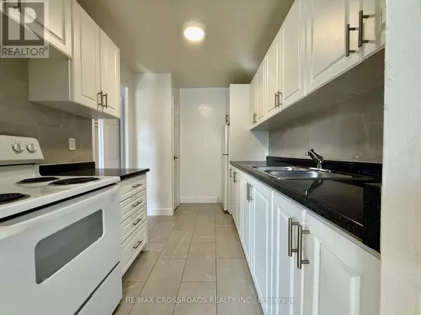 Mississauga (lakeview), ON L5G1H7,363 Lakeshore RD East #103