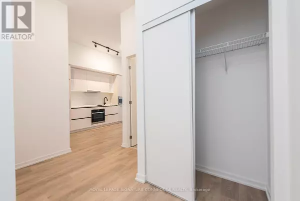 Toronto (dovercourt-wallace Emerson-junction), ON M6H0E3,1285 Dupont ST #309