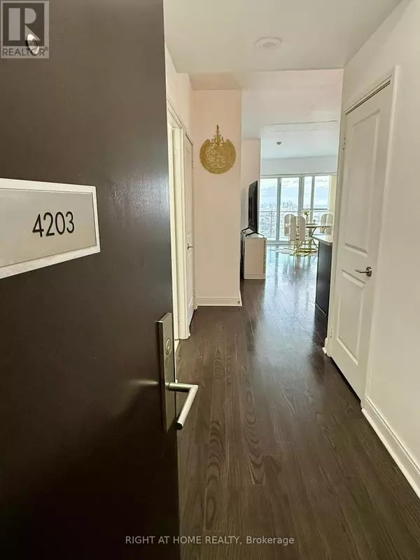 50 ABSOLUTE AVE AVENUE, Mississauga (city Centre), ON L4Z0A8