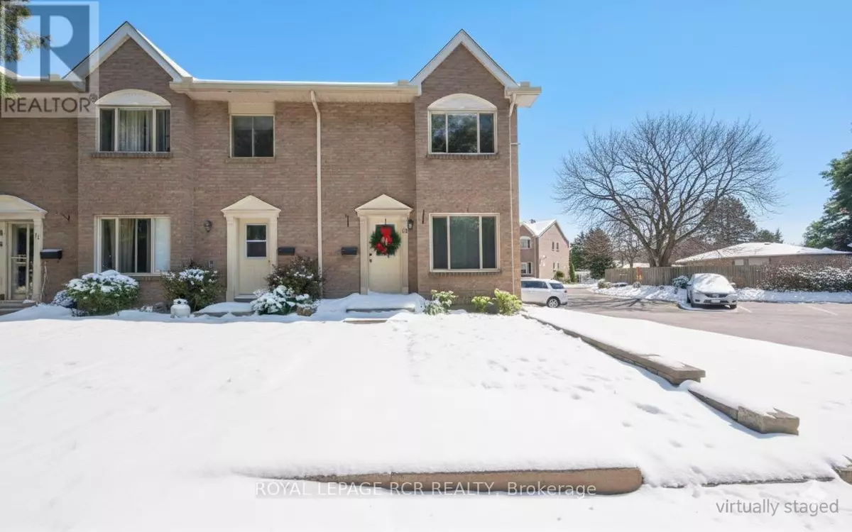 Orangeville, ON L9W2X6,4 Cedar DR #12