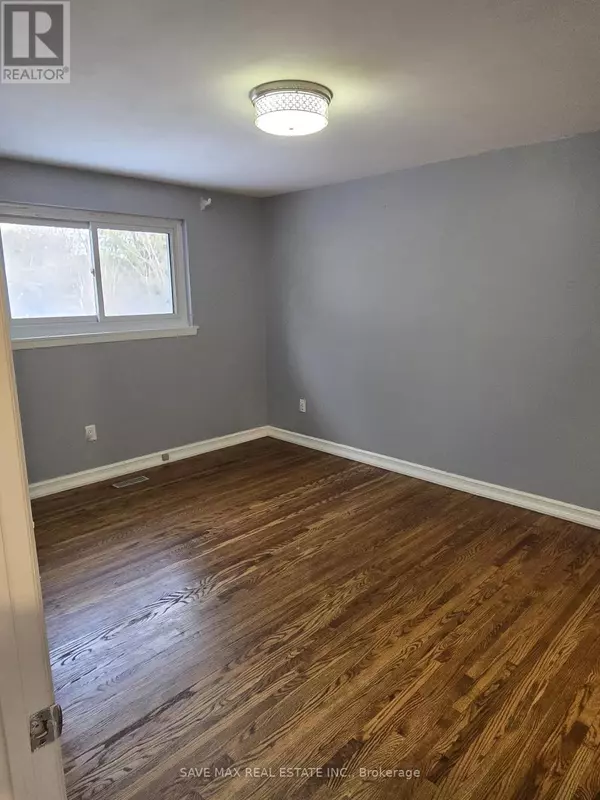 Brampton (avondale), ON L6T2L5,43 BRAEMAR DRIVE