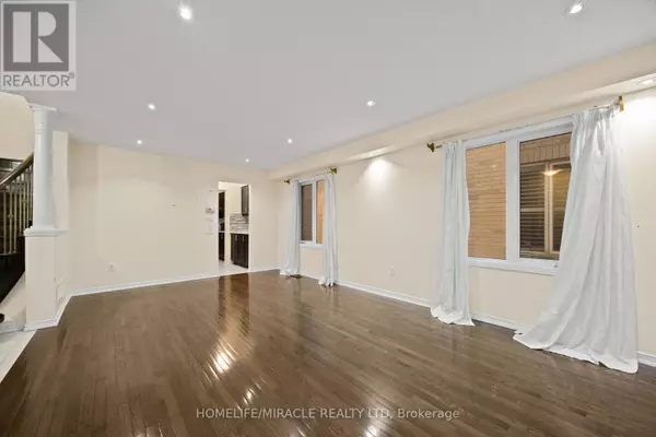 Brampton (fletcher's Meadow), ON L7A2W2,28 BRAMFIELD STREET