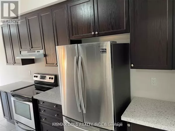 Brampton (credit Valley), ON L6X5L4,90 LANARK CIRCLE