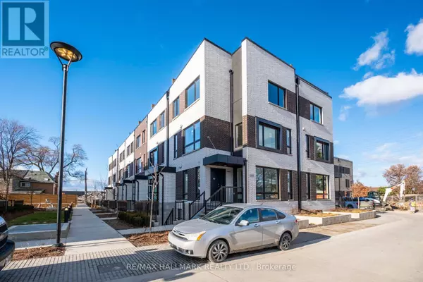 40 Ed Clark GDNS #Th1, Toronto (weston-pellam Park), ON M6N0B5