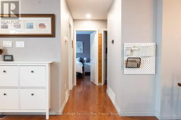 Mississauga (mississauga Valleys), ON L5A2W1,3248 SILVERADO DRIVE