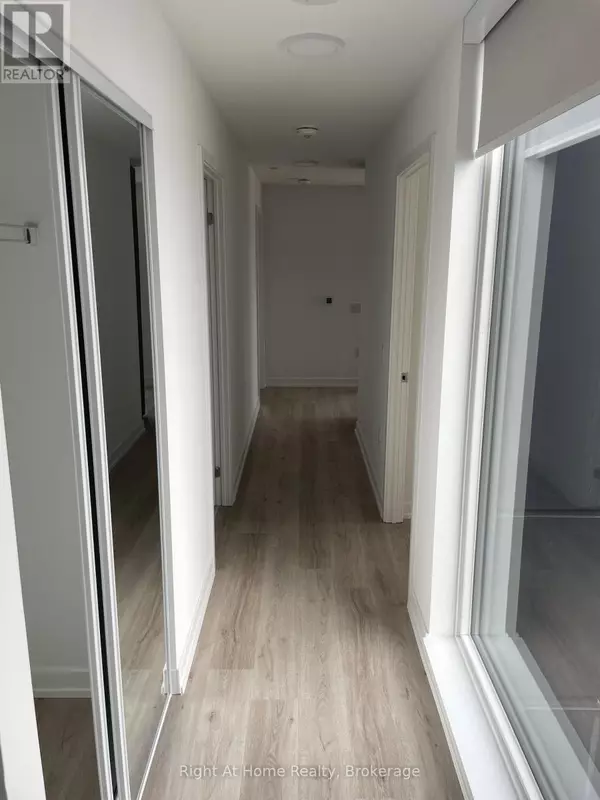 Mississauga (city Centre), ON L5B0P6,395 Square One DR #4103