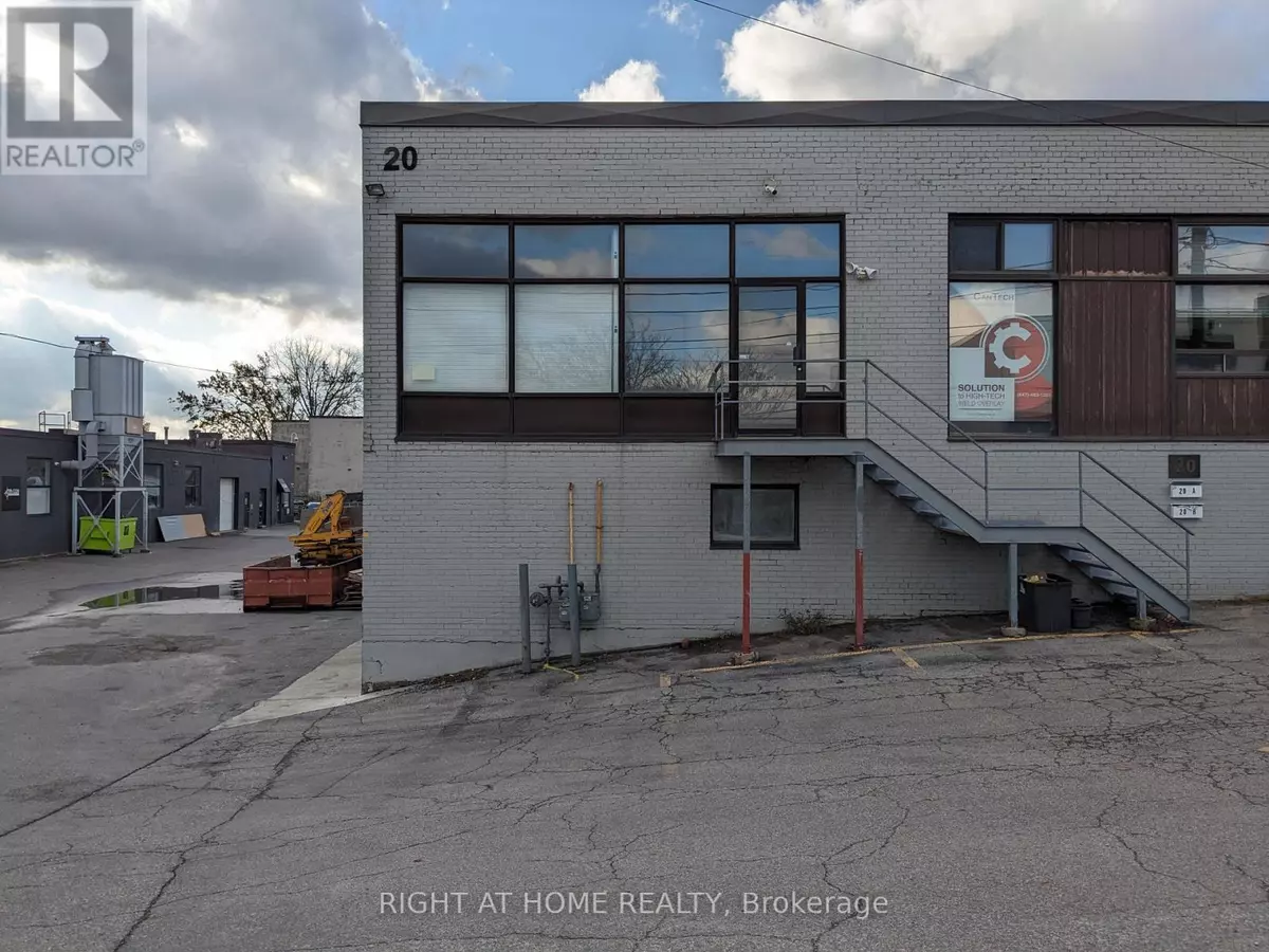 Toronto (brookhaven-amesbury), ON M6M3E6,20 Sheffield ST #B