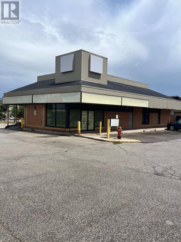 16 Lisa ST #Unit 1, Brampton (queen Street Corridor), ON L6T5R2