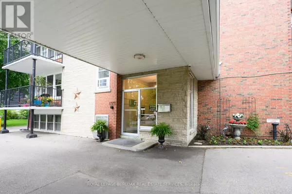 Burlington (brant), ON L7S1B1,1377 Lakeshore RD #306