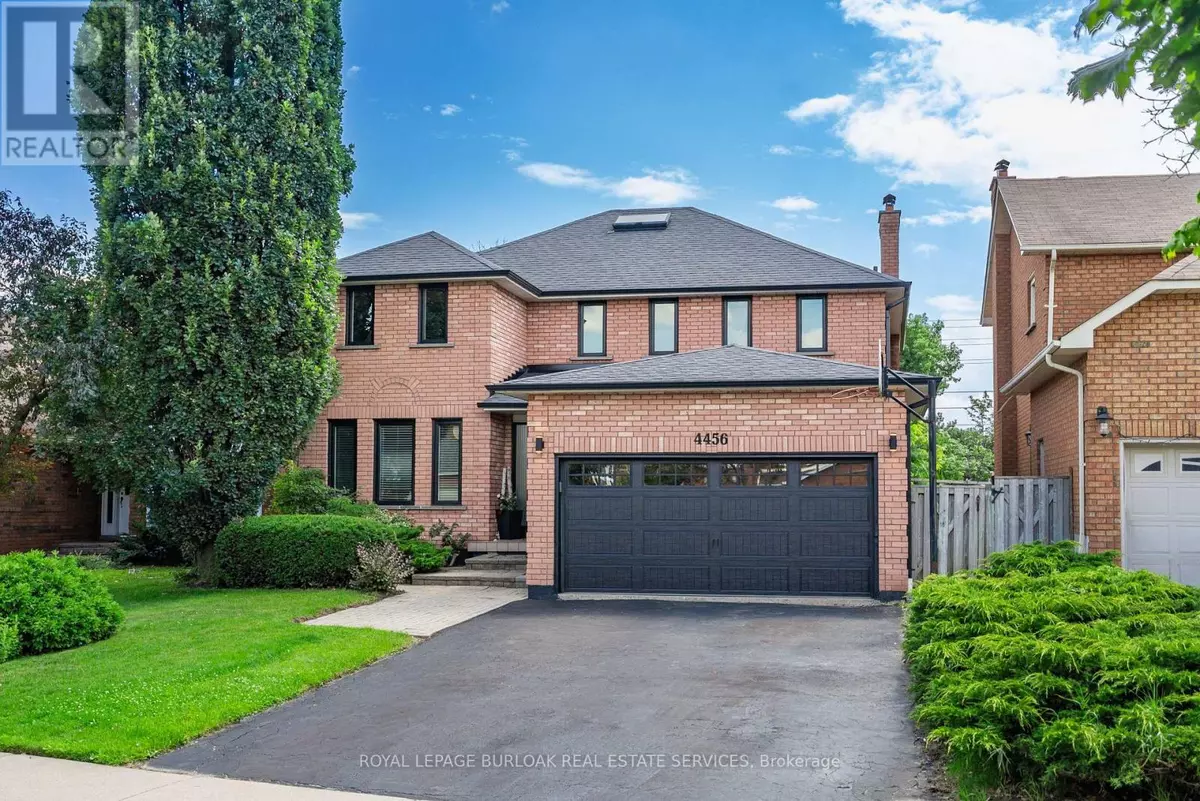 Mississauga (central Erin Mills), ON L5M4E3,4456 IDLEWILDE CRESCENT