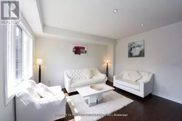 Brampton (credit Valley), ON L6Y0H8,25 HASHMI PLACE