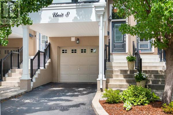 Oakville (bronte West), ON L6L3J1,117 Nelson ST #8