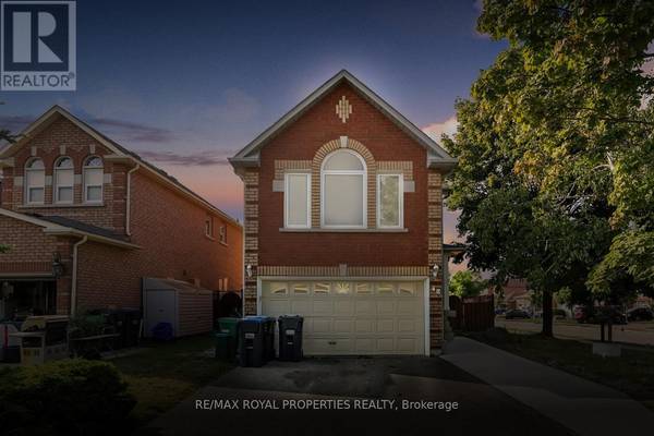 48 ZACHARY DRIVE, Brampton (snelgrove), ON L7A1H7