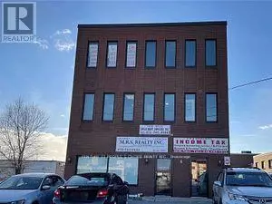 Toronto (humber Summit), ON M9L1Z2,6 Milvan DR #306