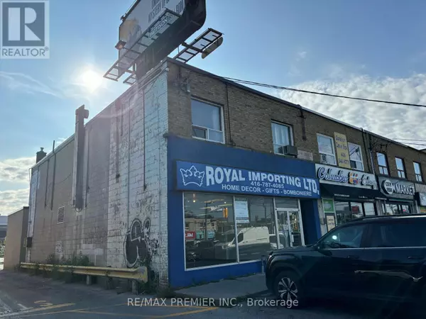 Toronto (yorkdale-glen Park), ON M6B3S7,2933 DUFFERIN STREET