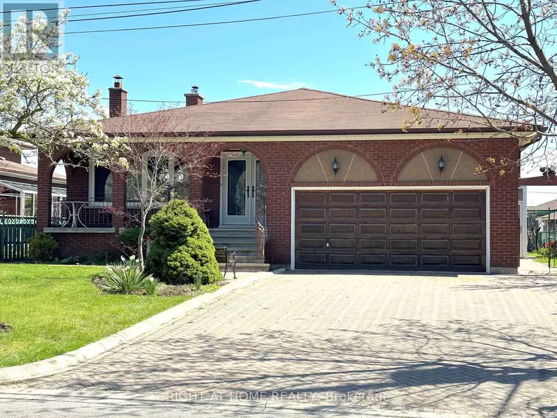 3 TOTHILL ROAD, Toronto (humber Summit), ON M9L1H8