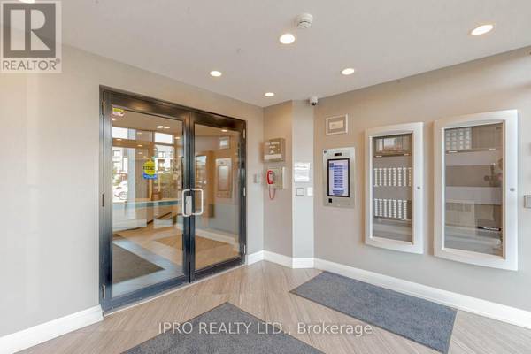 Oakville, ON L6H0X3,128 Grovewood Common #318