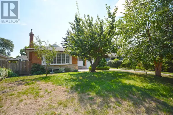 1144 Sarta RD #Lower, Oakville (bronte East), ON L6L2P2