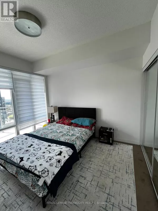 Mississauga (city Centre), ON L5B0G7,360 Square One DR #1907