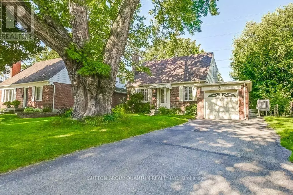 Mississauga (lakeview), ON L4Y1G3,1021 HEDGE DRIVE