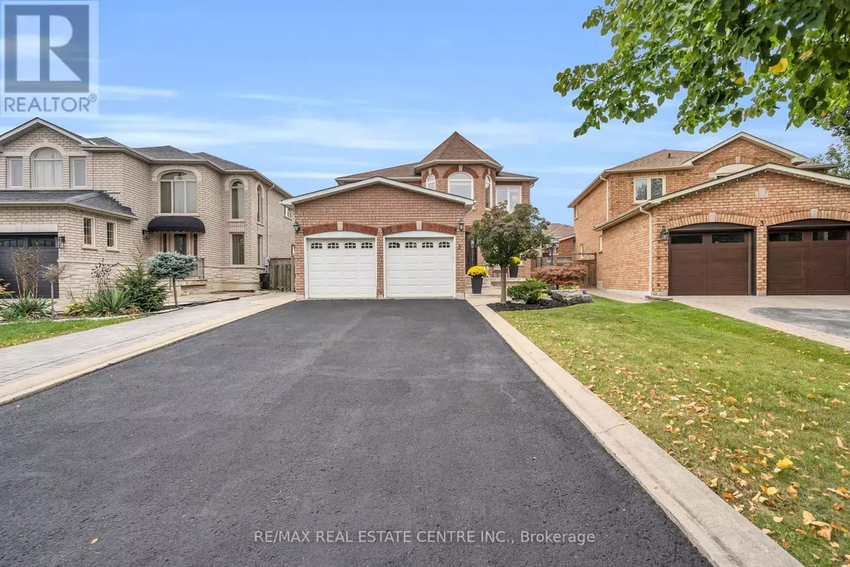 Caledon (bolton East), ON L7E1T4,5 CORNERSTONE COURT