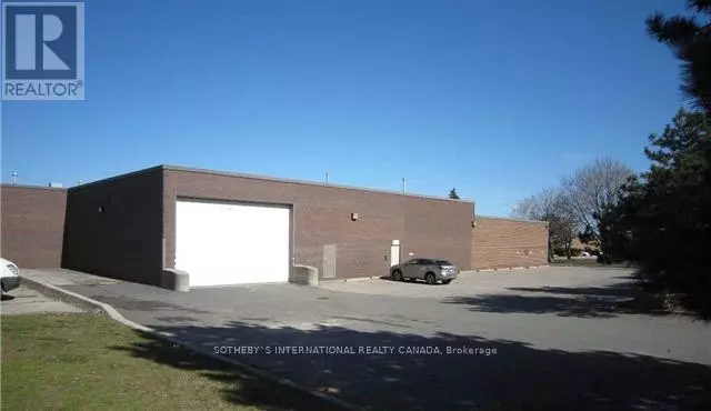 14 CONNELL COURT, Toronto (mimico), ON M8Z1E7