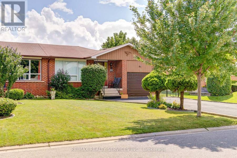 42 MALLARD CRESCENT, Brampton (central Park), ON L6S2T6