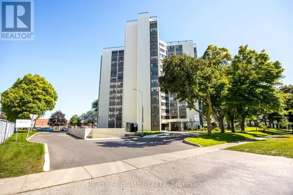 Mississauga (cooksville), ON L5B1R6,2323 Confederation Pkwy #408