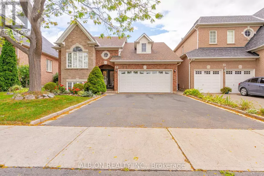 30 RUSHBROOK DRIVE, Brampton (vales Of Castlemore), ON L6P1E4