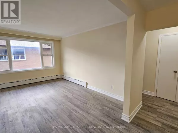 Toronto (alderwood), ON M8W2B5,462 Horner AVE #5