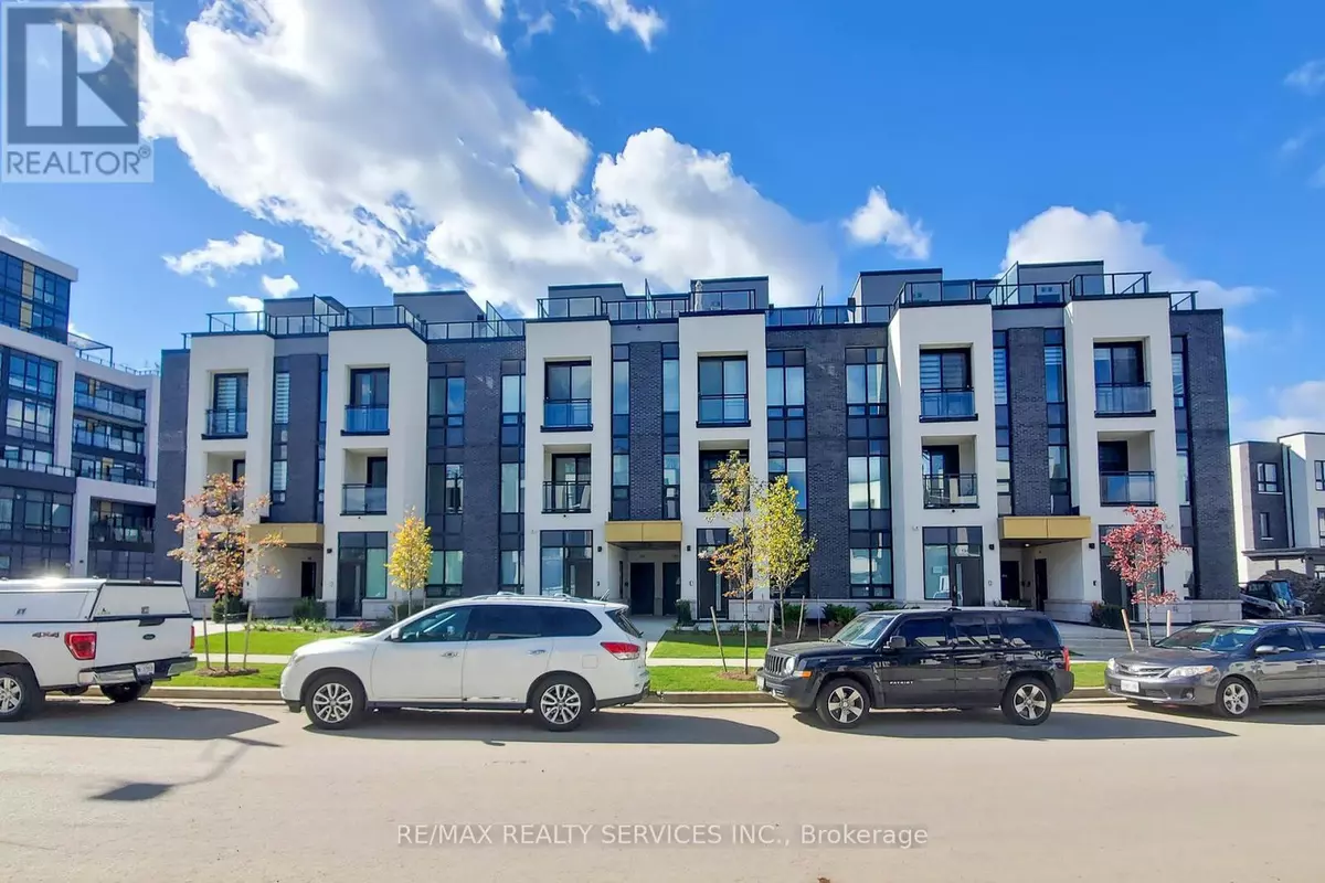 Oakville, ON L6M4M2,3020 Trailside DR #138