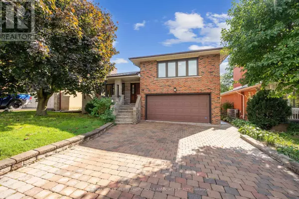 55 COMAY ROAD, Toronto (brookhaven-amesbury), ON M6M2K9