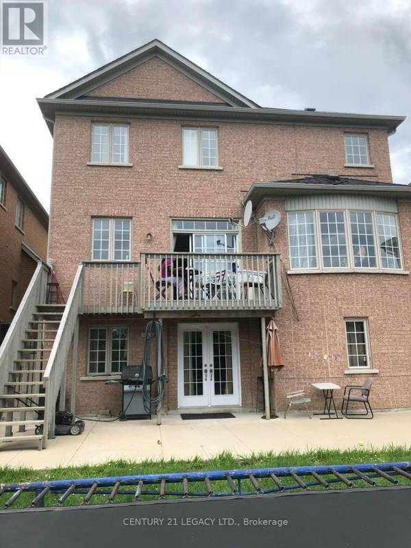 16 PRADA COURT, Brampton (vales Of Castlemore North), ON L6P2K1