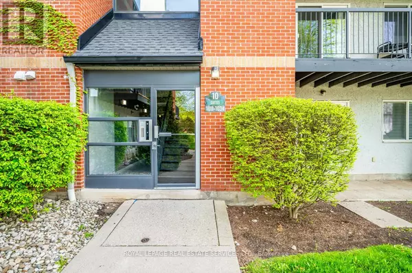 Oakville (glen Abbey), ON L6M2V7,1450 Glen Abbey Gate #1013