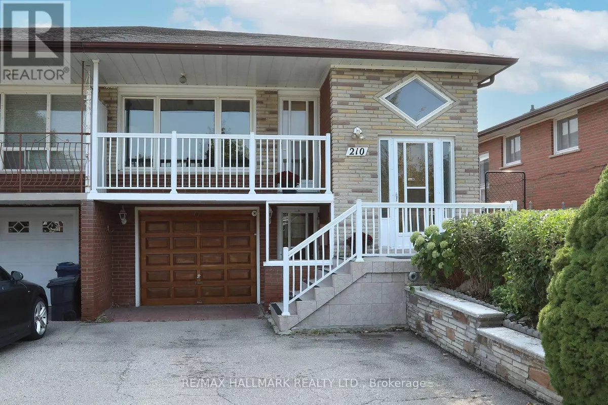 Toronto (humber Summit), ON M9L1L3,210 CABANA DRIVE