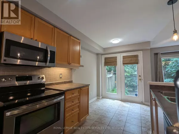 Mississauga (lorne Park), ON L5H4K4,1084 Queen ST West #47B