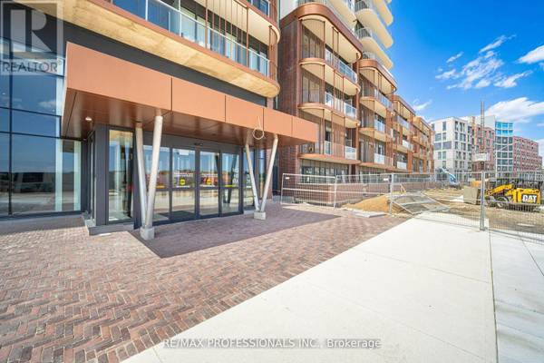 Mississauga (port Credit), ON L5H0A9,220 Missinnihe WAY #615