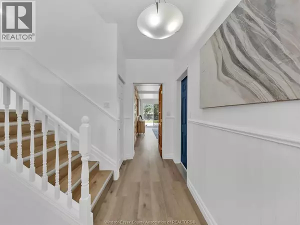 Windsor, ON N8T3N4,2480 OLIVE ROAD