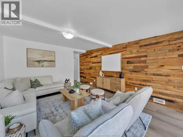 Windsor, ON N8T3N4,2480 OLIVE ROAD