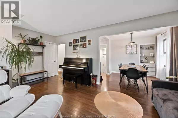 Windsor, ON N9E2B5,2555 VIRGINIA PARK