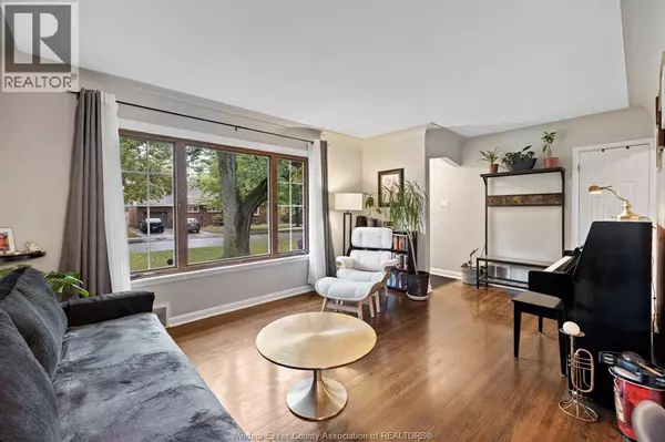 Windsor, ON N9E2B5,2555 VIRGINIA PARK